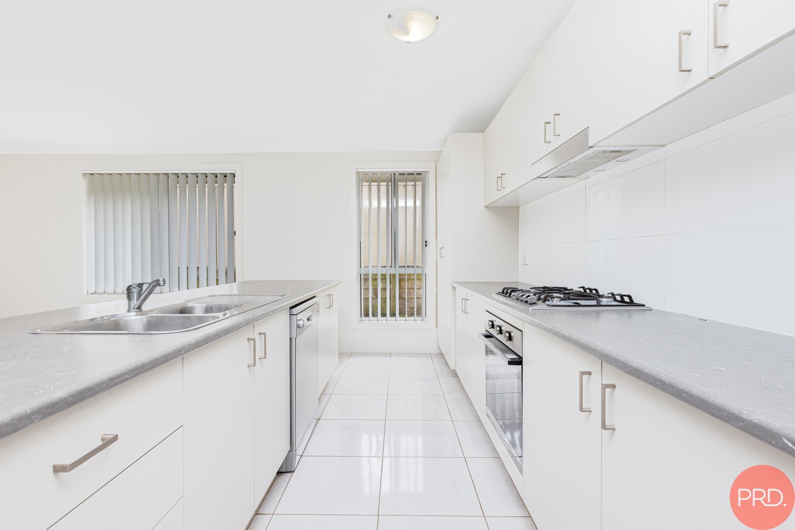 10 Campden Street THORNTON 8