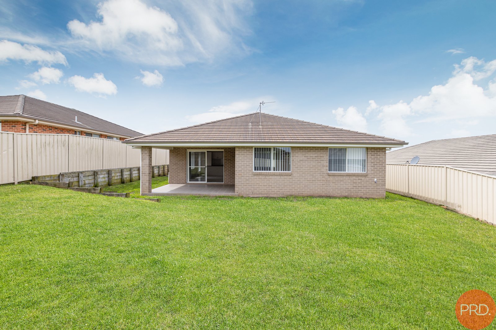 10 Campden Street THORNTON 29