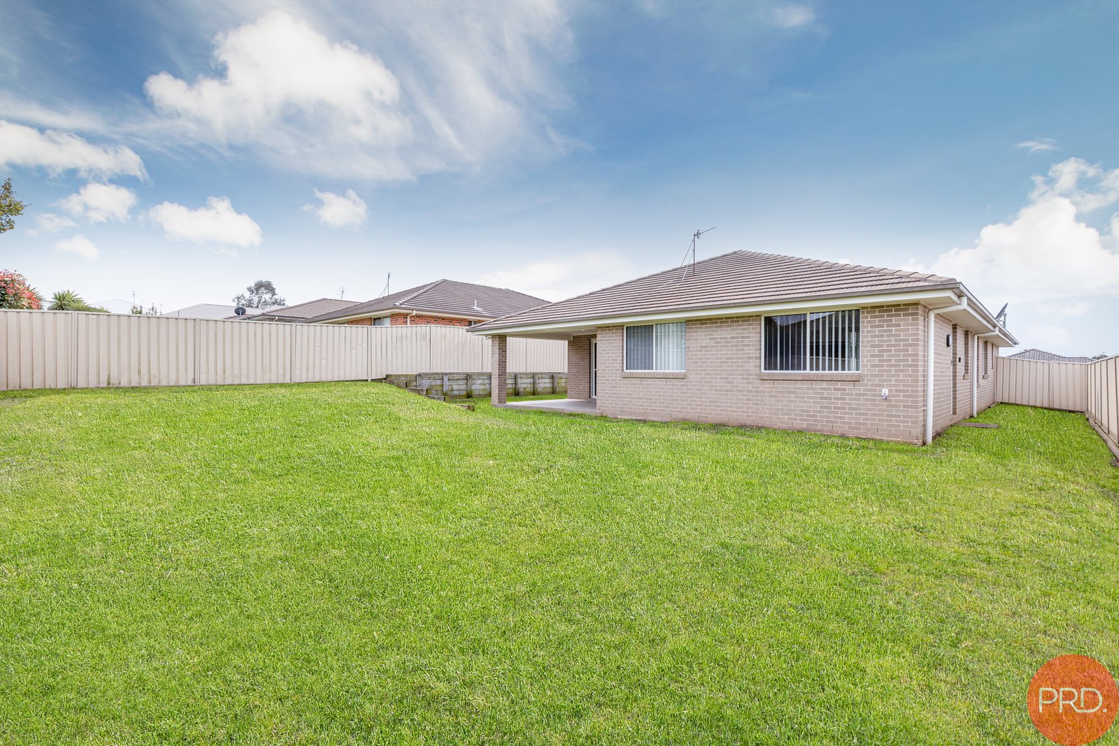 10 Campden Street THORNTON 30