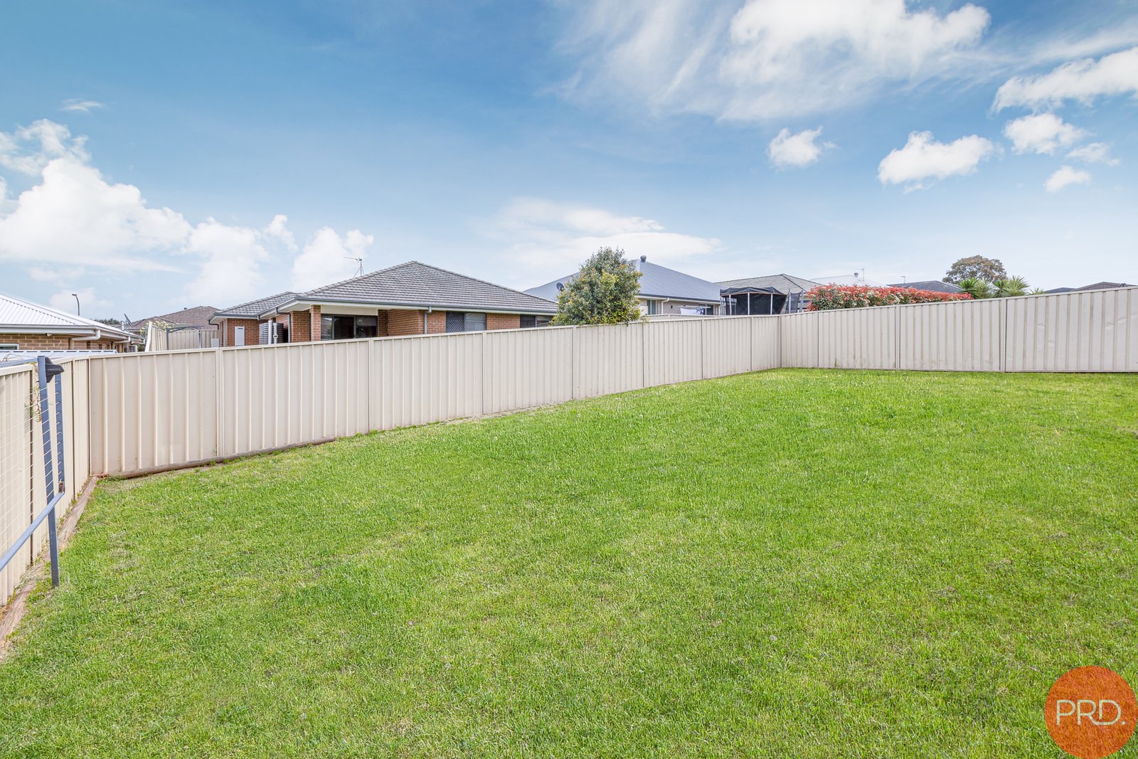 10 Campden Street THORNTON 32