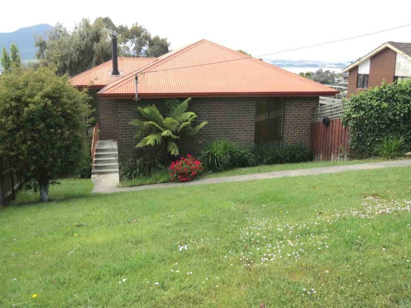 10 Canberra Road CLAREMONT 1