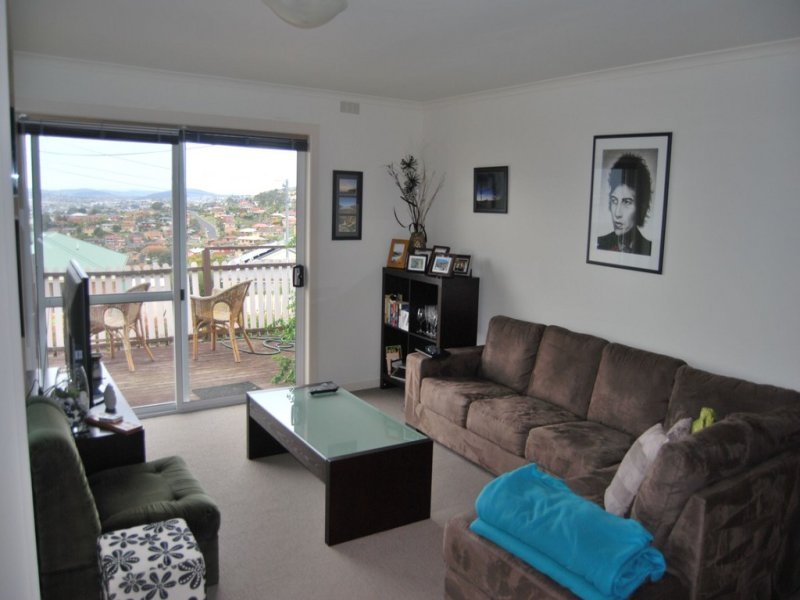 10 Carcoola Street CHIGWELL 2
