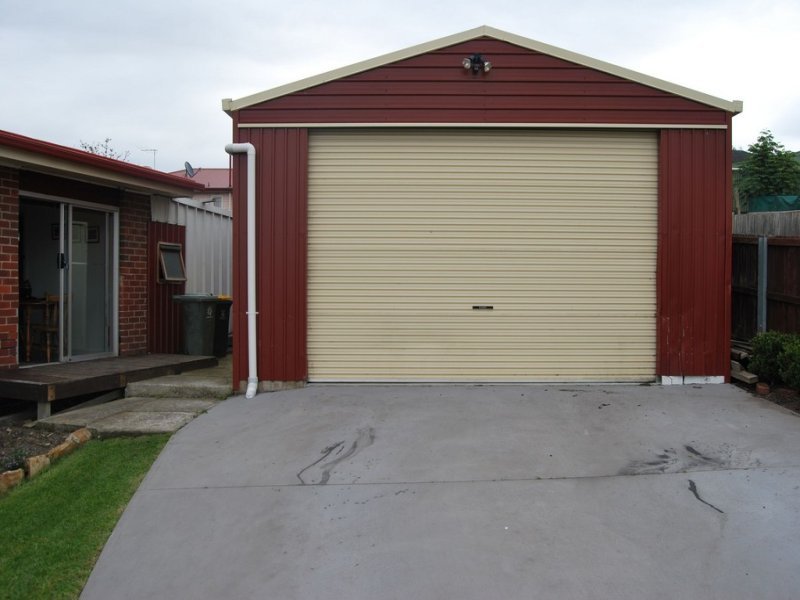 10 Carcoola Street CHIGWELL 10
