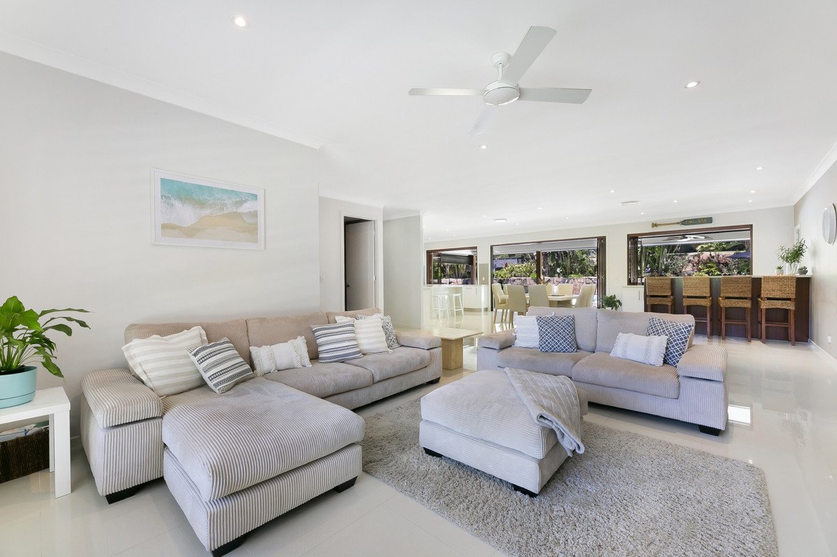 10 Carl Lentz Court Worongary 8