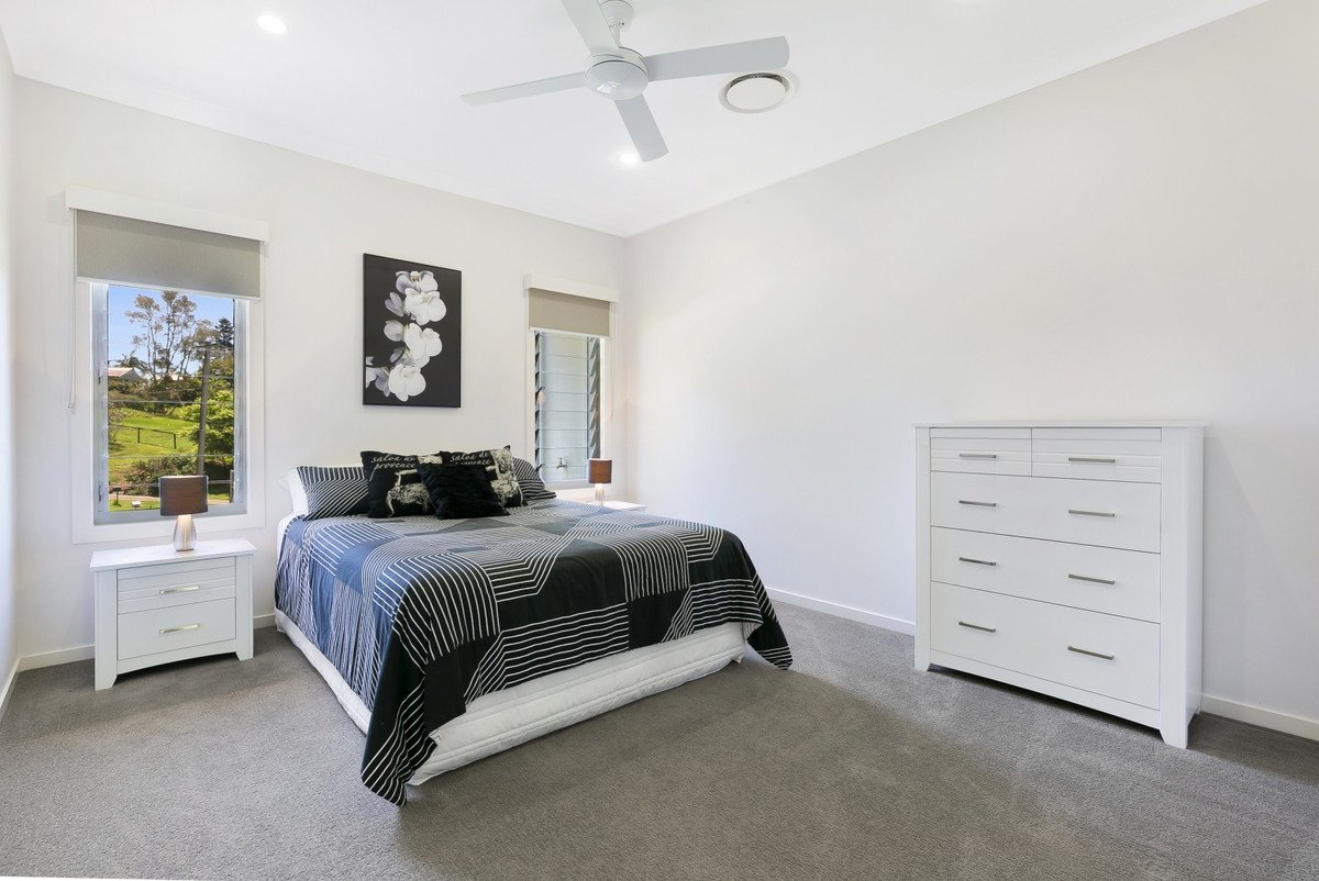 10 Carl Lentz Court Worongary 24