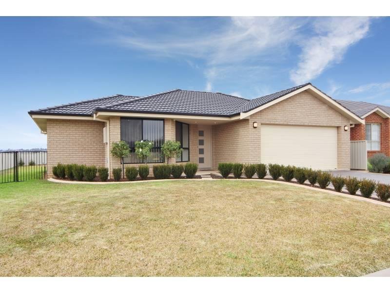 10 Cassia Place TAMWORTH 1