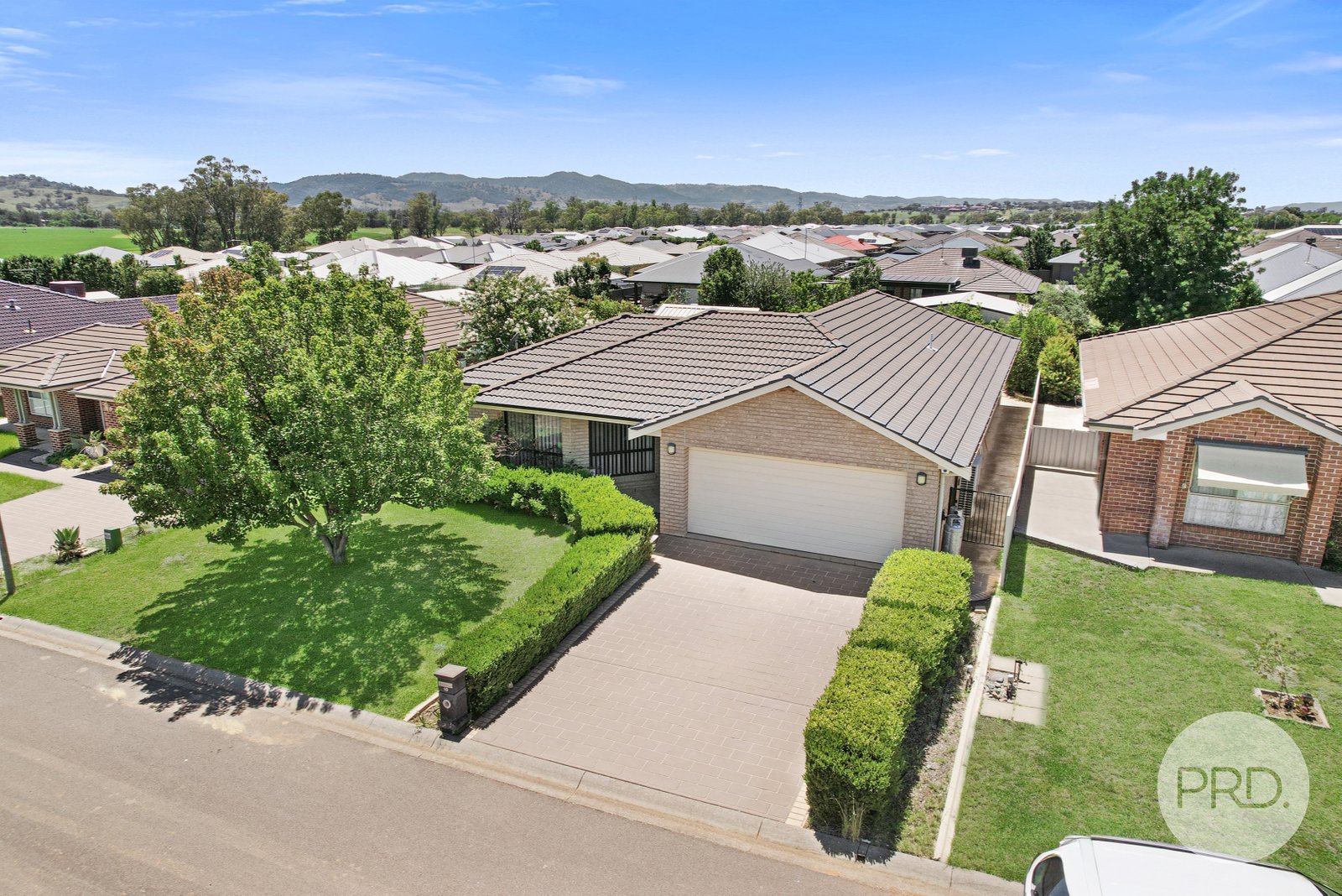 10 Cassia Place TAMWORTH 2