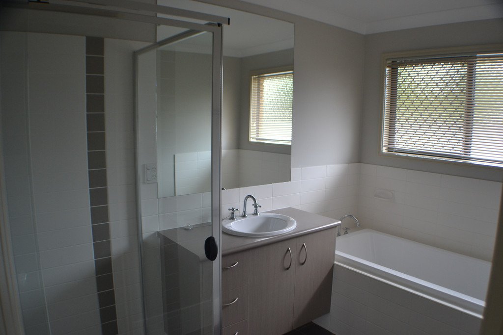 10 Cassia Street BRAY PARK 9