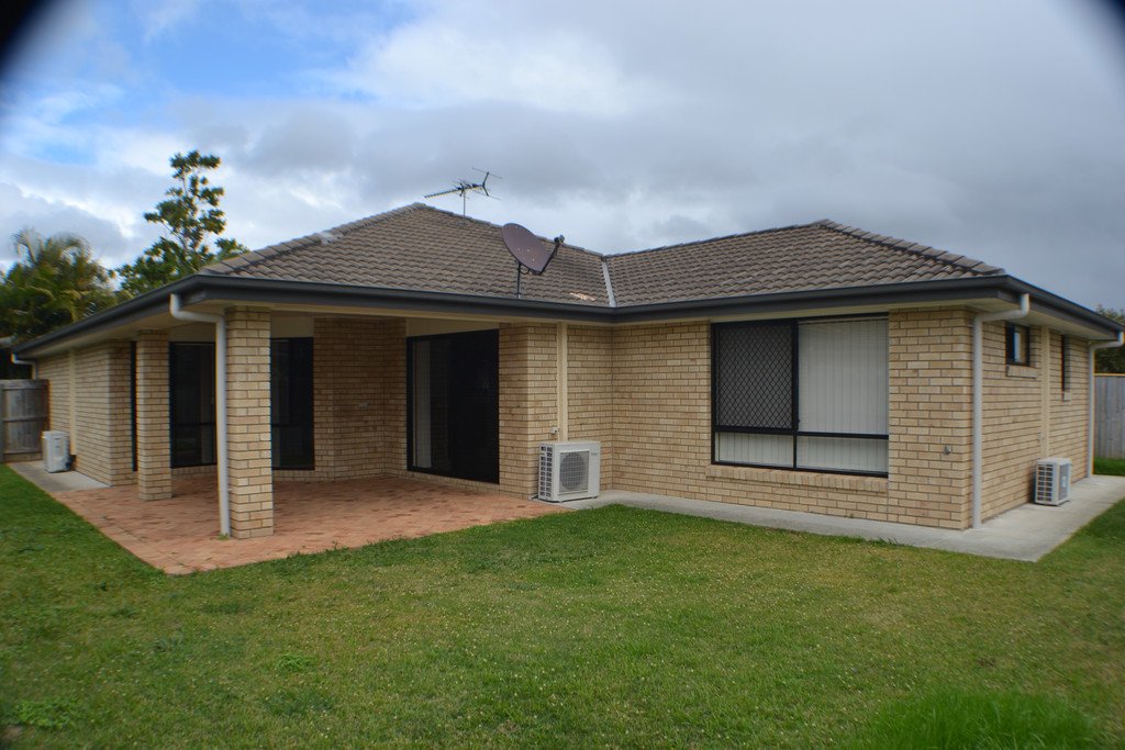 10 Cassia Street BRAY PARK 12