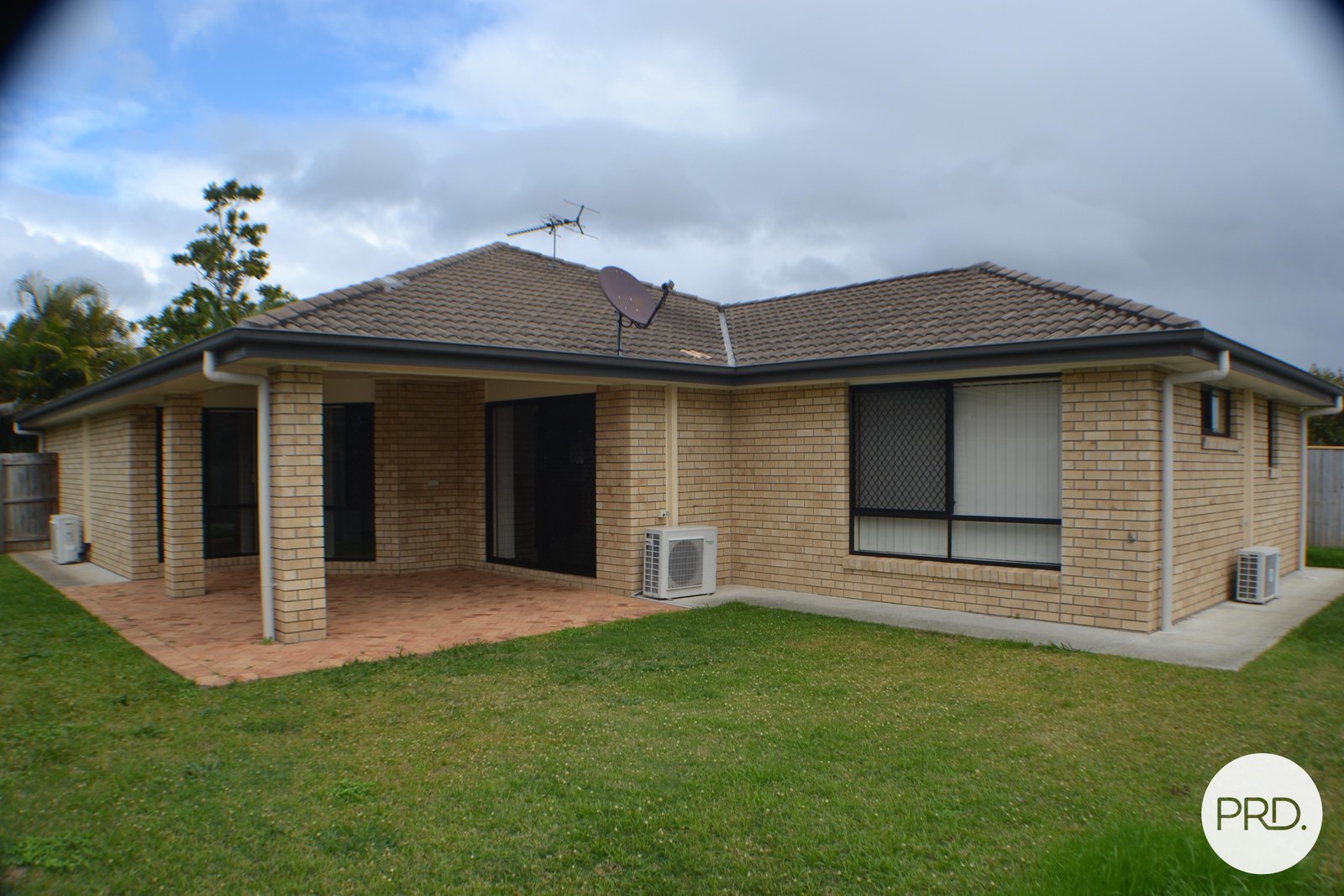 10 Cassia Street BRAY PARK 12
