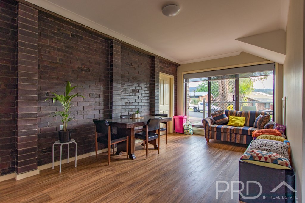 10 Cedar Crescent TUMUT 12