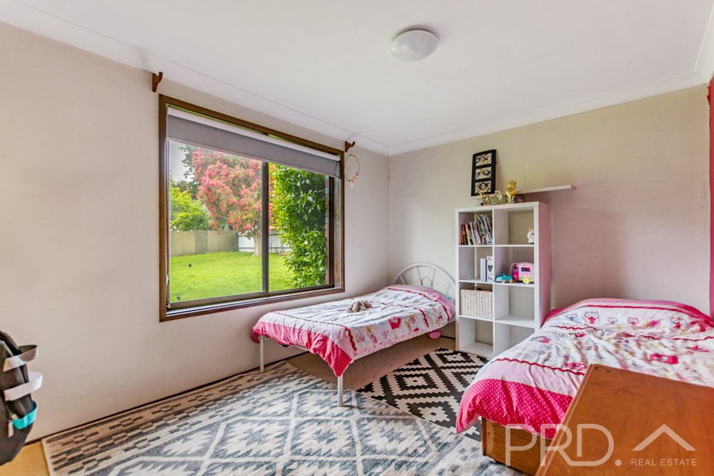 10 Cedar Crescent TUMUT 14