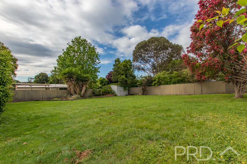 10 Cedar Crescent TUMUT 18