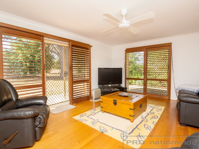 10 Centenary Close BOLWARRA HEIGHTS 2