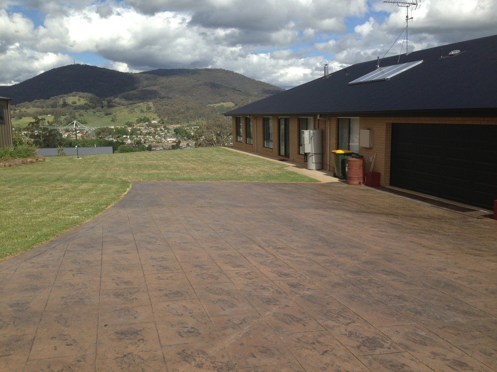 10 Chaffey Close TUMBARUMBA 2