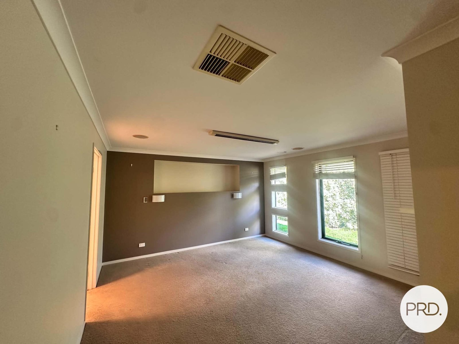 10 Chaffey Close TUMBARUMBA 6