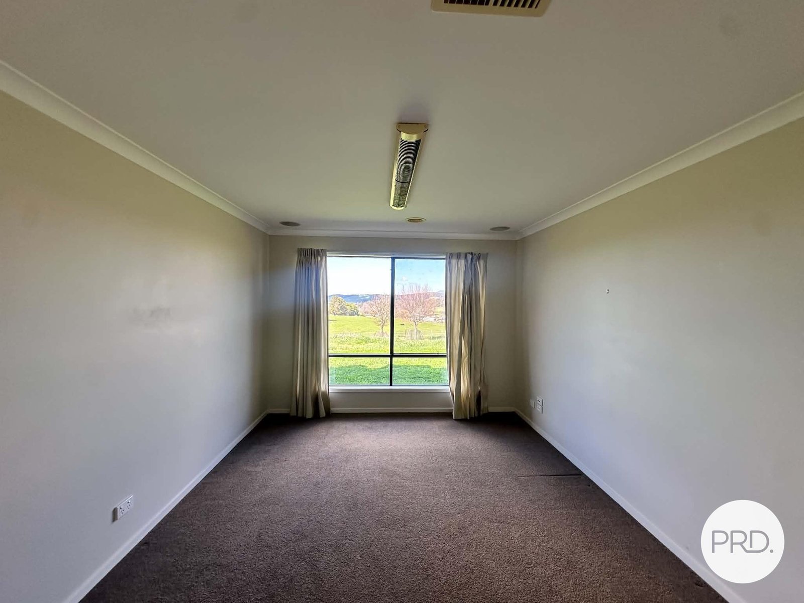 10 Chaffey Close TUMBARUMBA 9