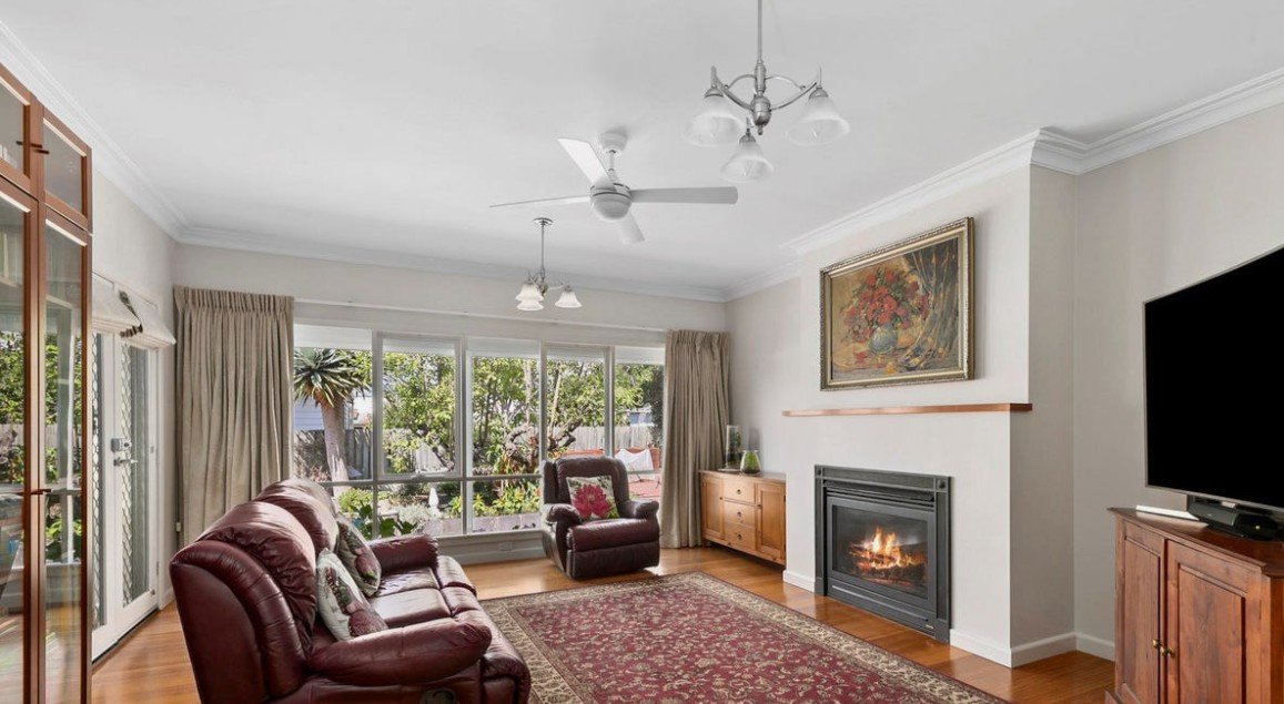 Gallery: 10 Charlotte Avenue