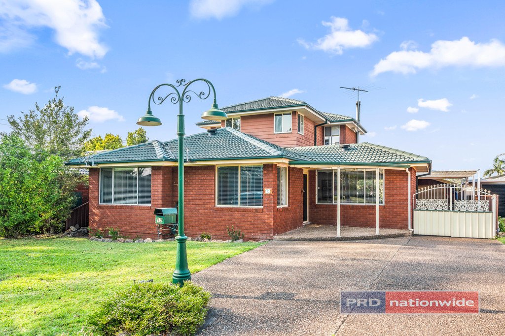 10 Chauvel Avenue MILPERRA 1