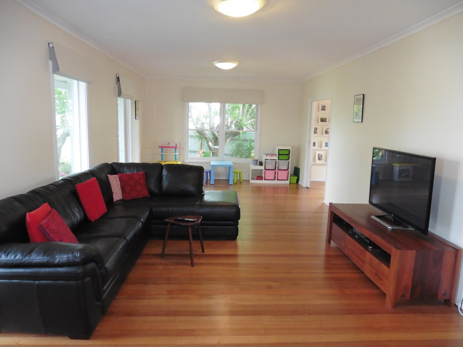 Gallery: 10 Cherrington Court