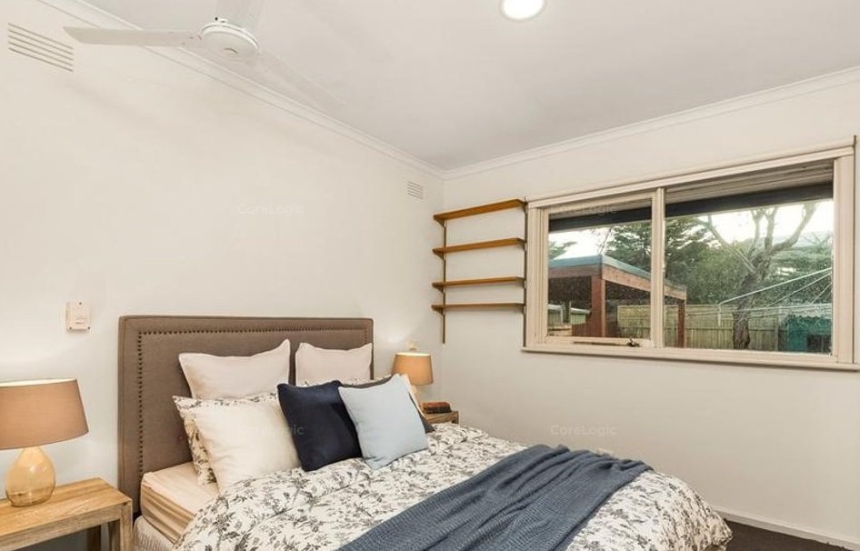 Gallery: 10 Chevron Court