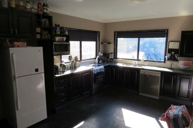 10 Church St  NELSON BAY 8