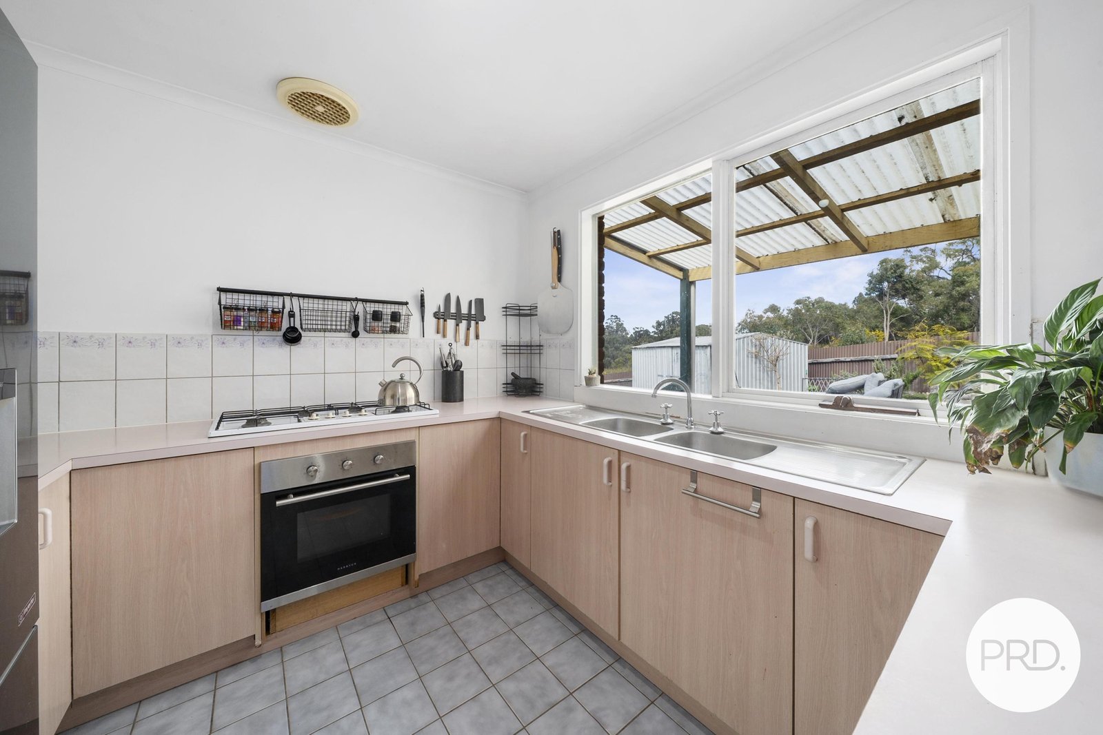 10 Clarey Avenue SEYMOUR 5