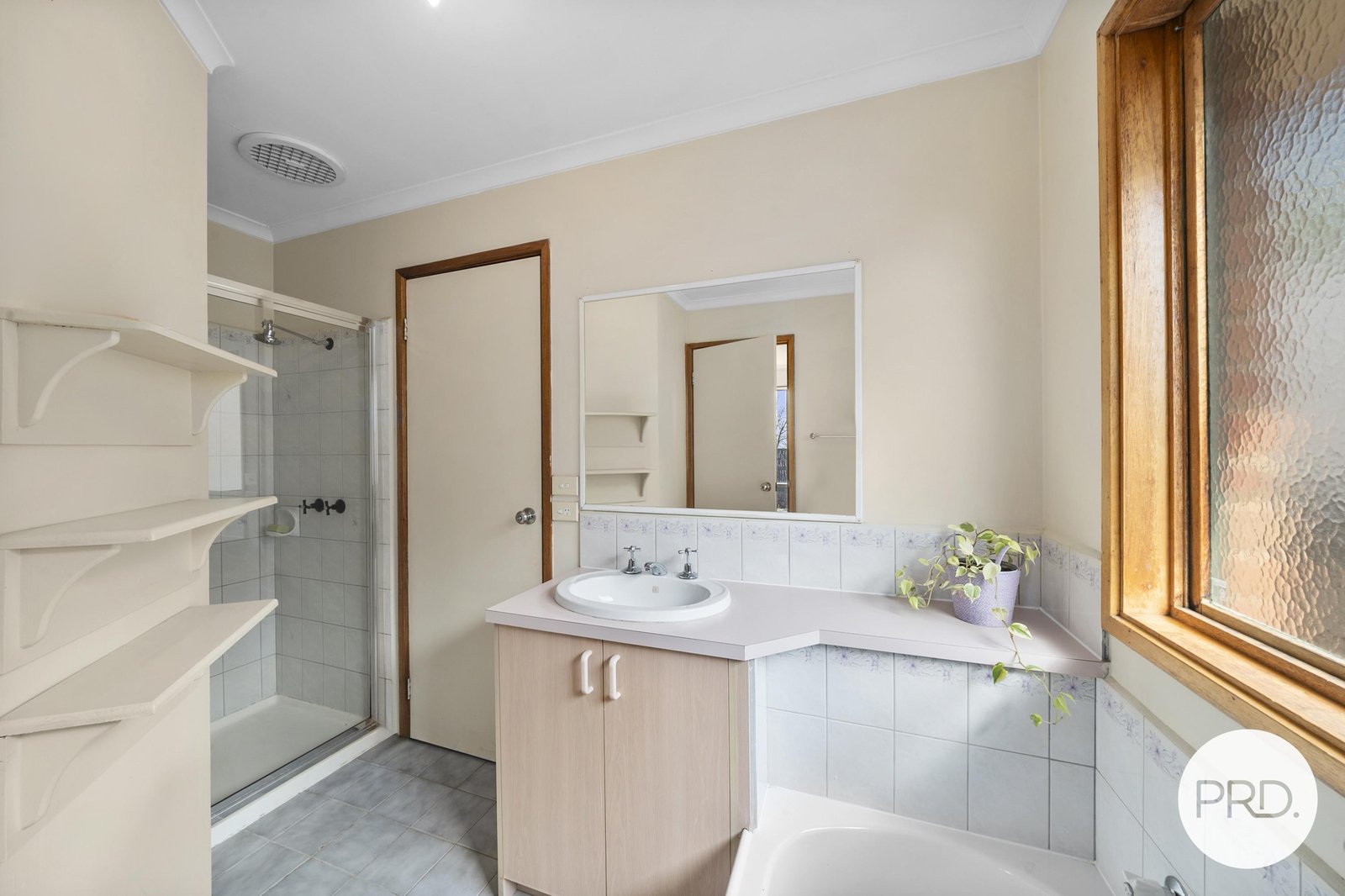 10 Clarey Avenue SEYMOUR 8