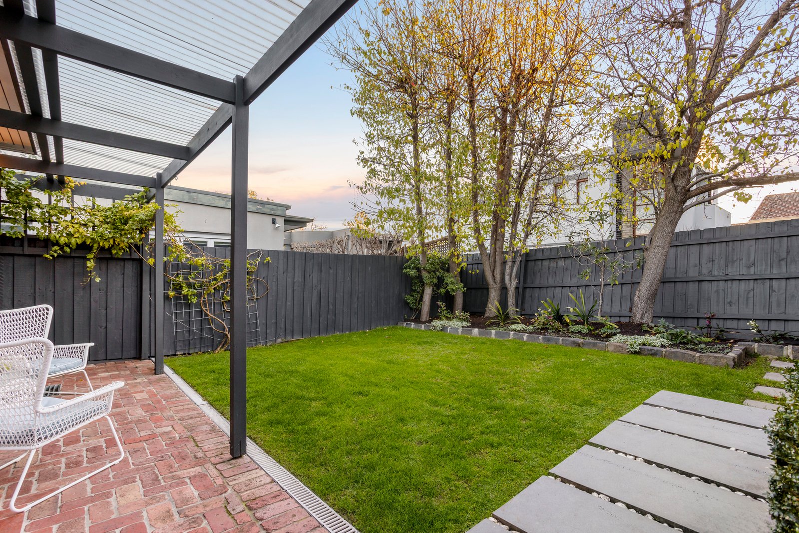10 Clifton Grove, Hawthorn East, 3123