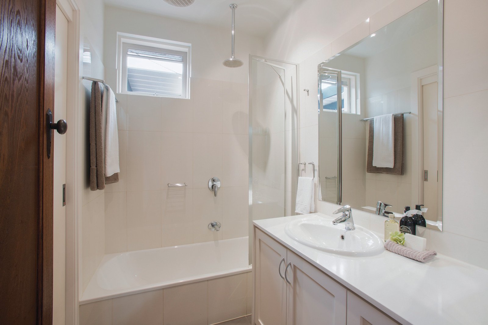 10 Clifton Grove, Hawthorn East, VIC