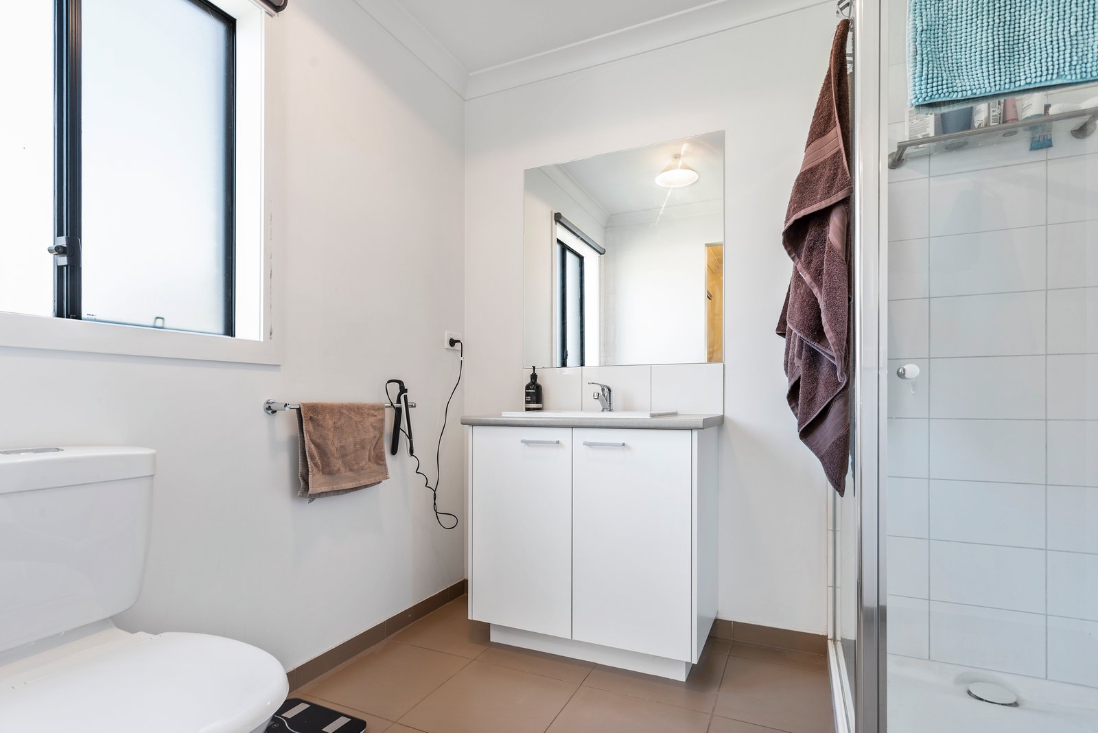 10 Cobb Court KANGAROO FLAT 9
