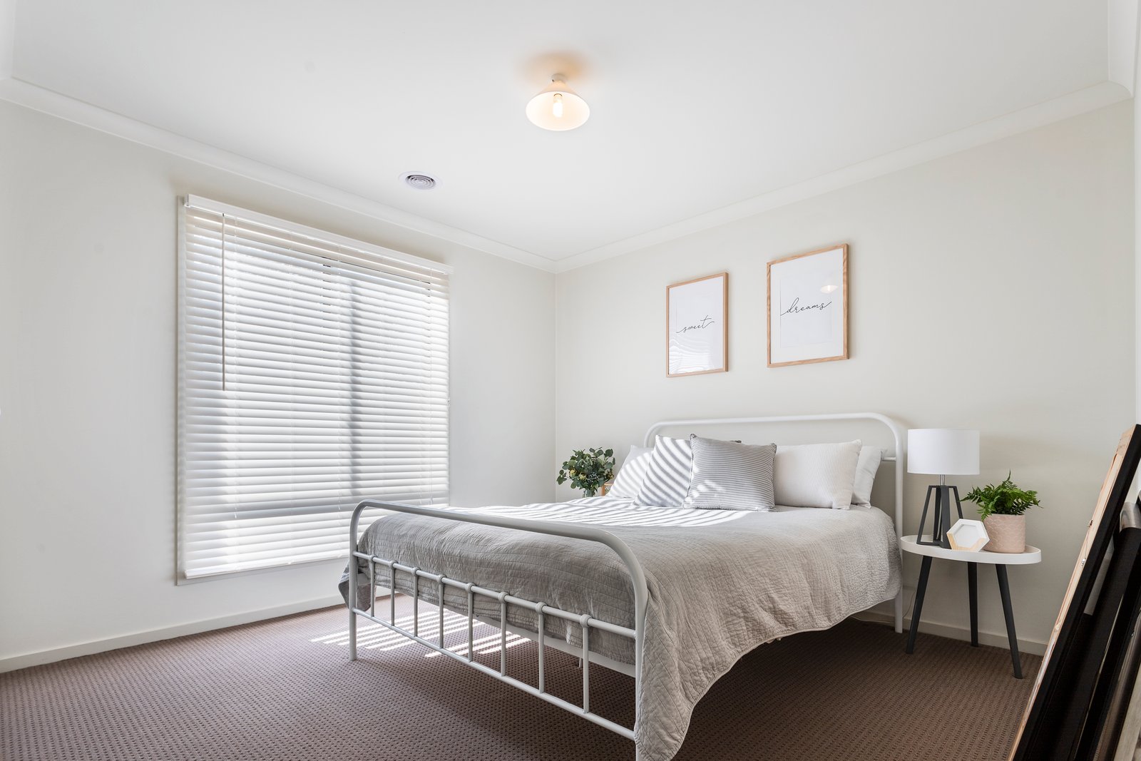 10 Cobb Court KANGAROO FLAT 10