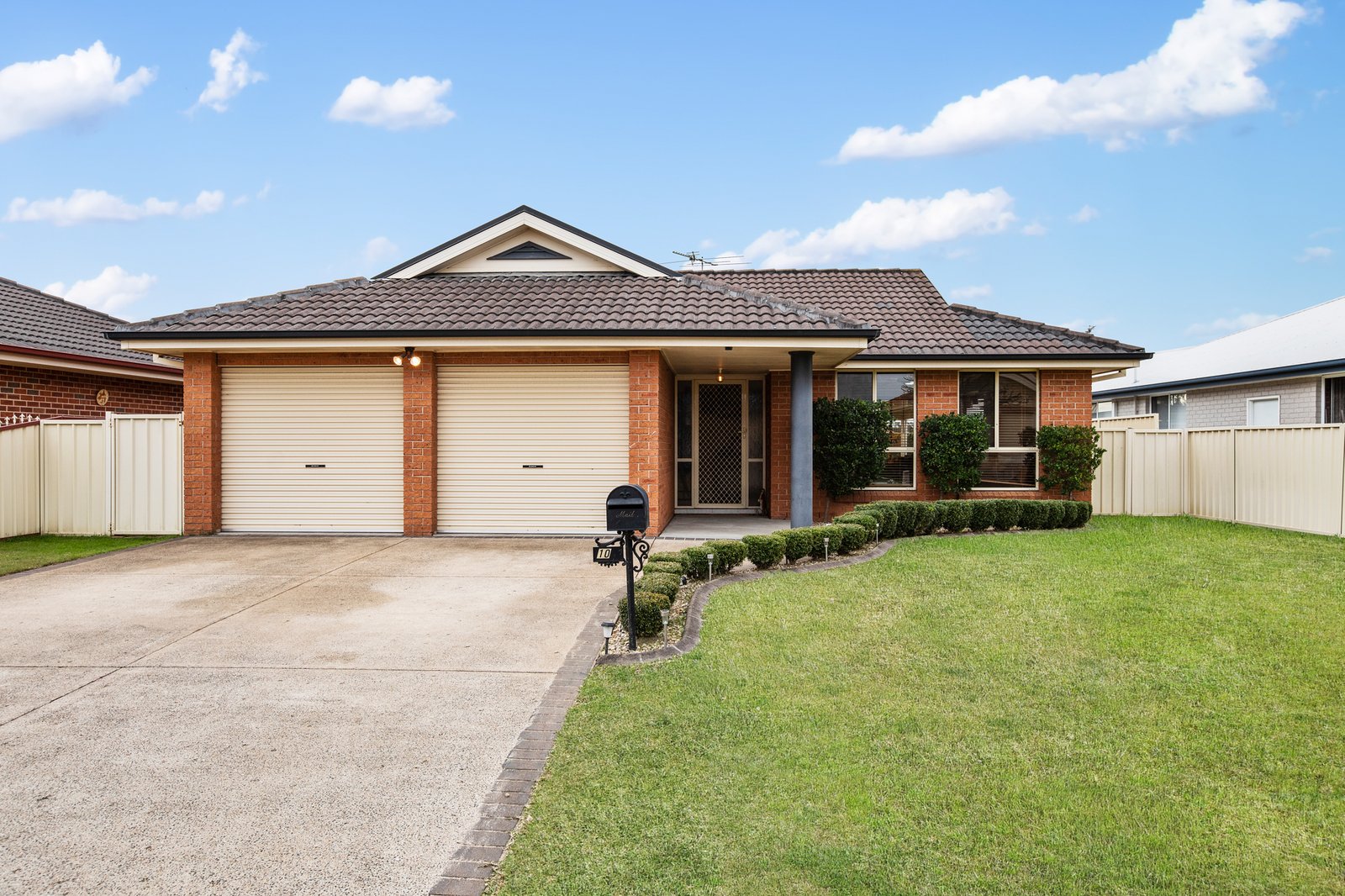 10 Coburn Circuit METFORD 1