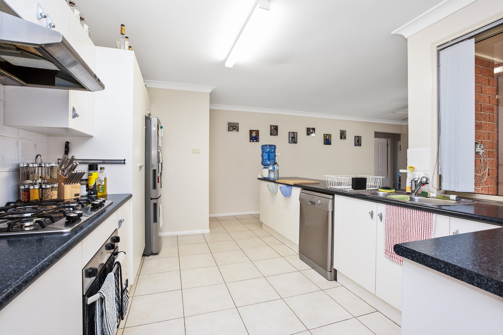 10 Coburn Circuit METFORD 6