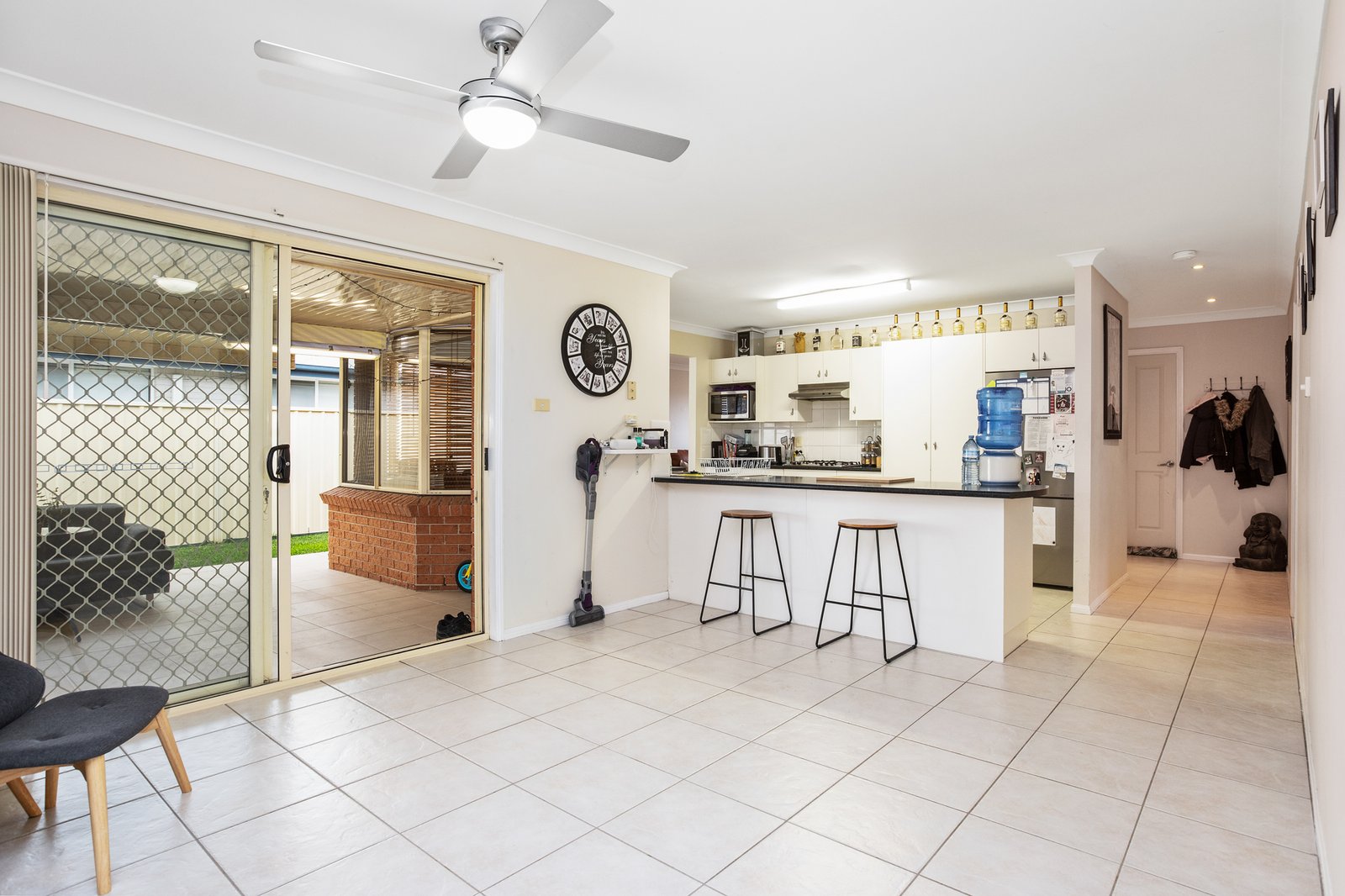 10 Coburn Circuit METFORD 9