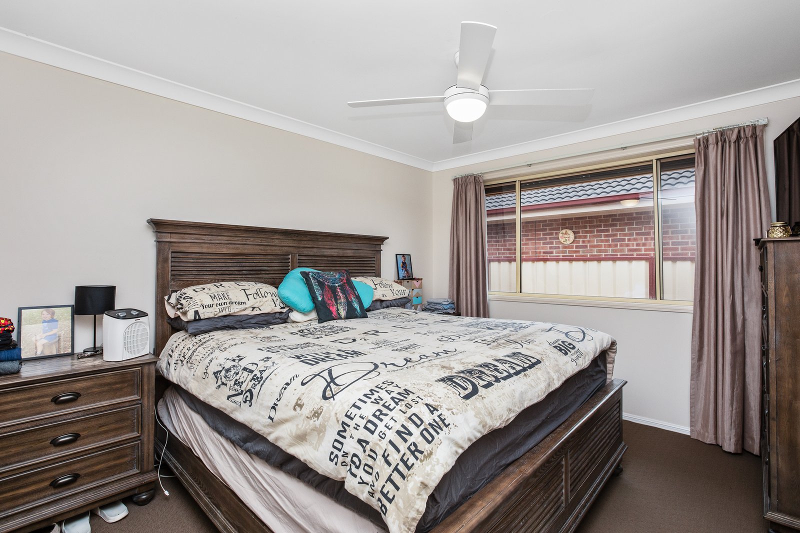 10 Coburn Circuit METFORD 14