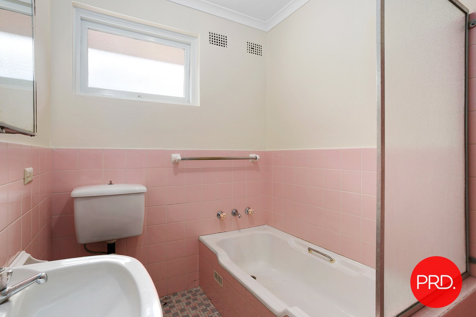 10 Colin Street LAKEMBA 13