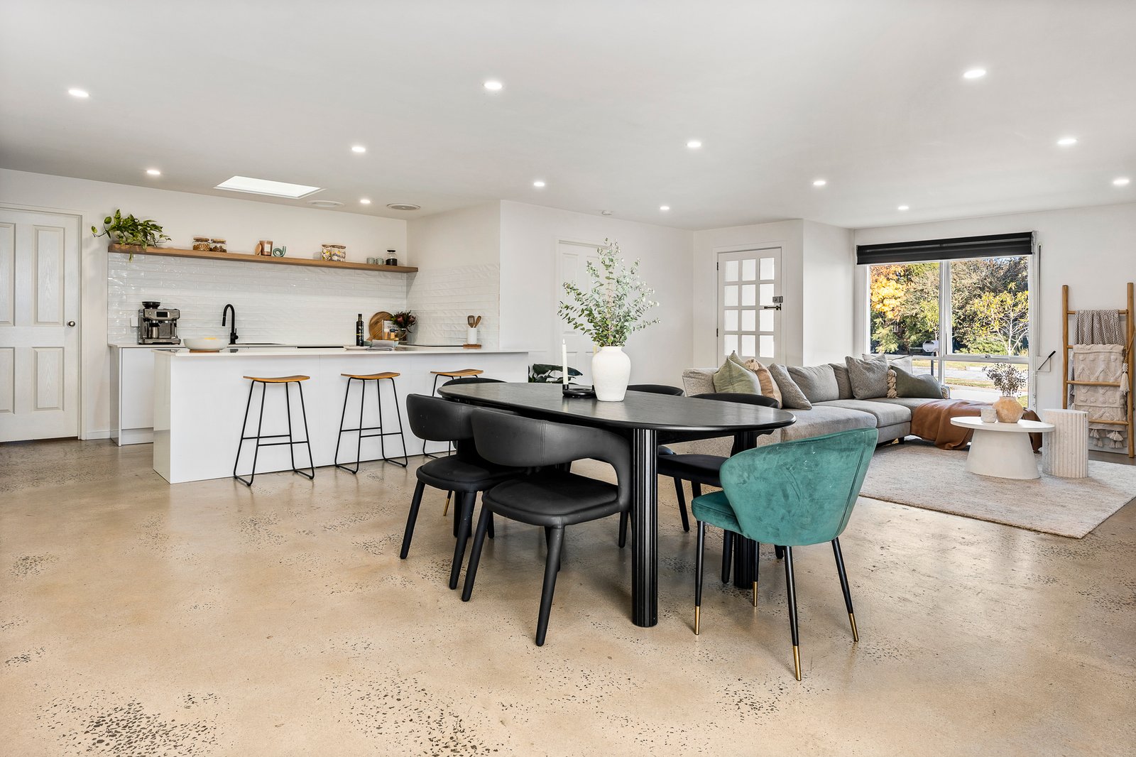 Gallery: 10 Collins Court
