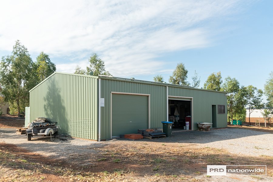 10 Conjola Drive TAMWORTH 5