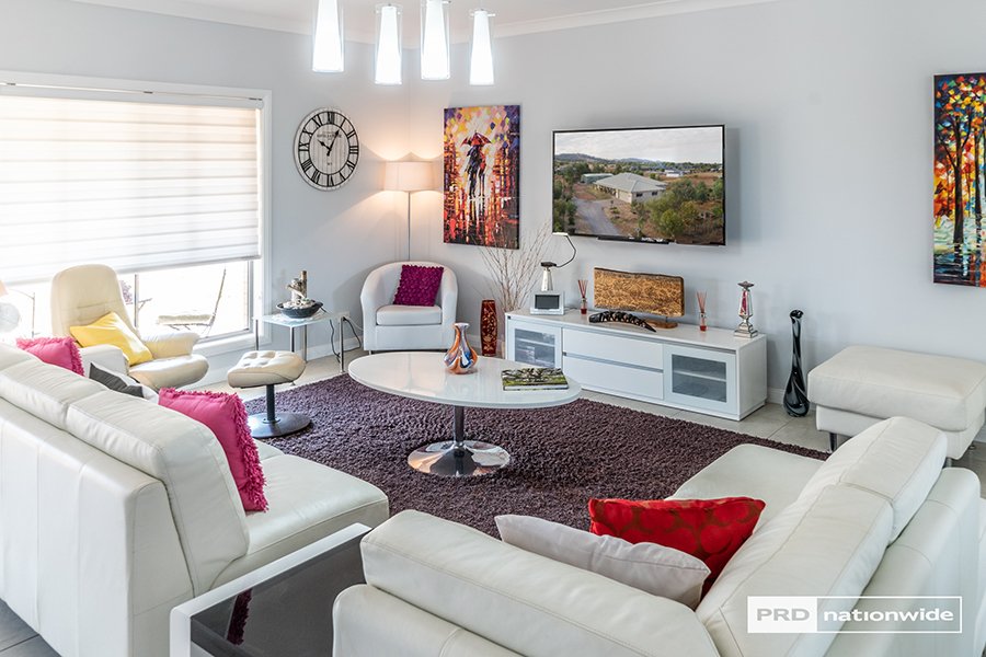 10 Conjola Drive TAMWORTH 10