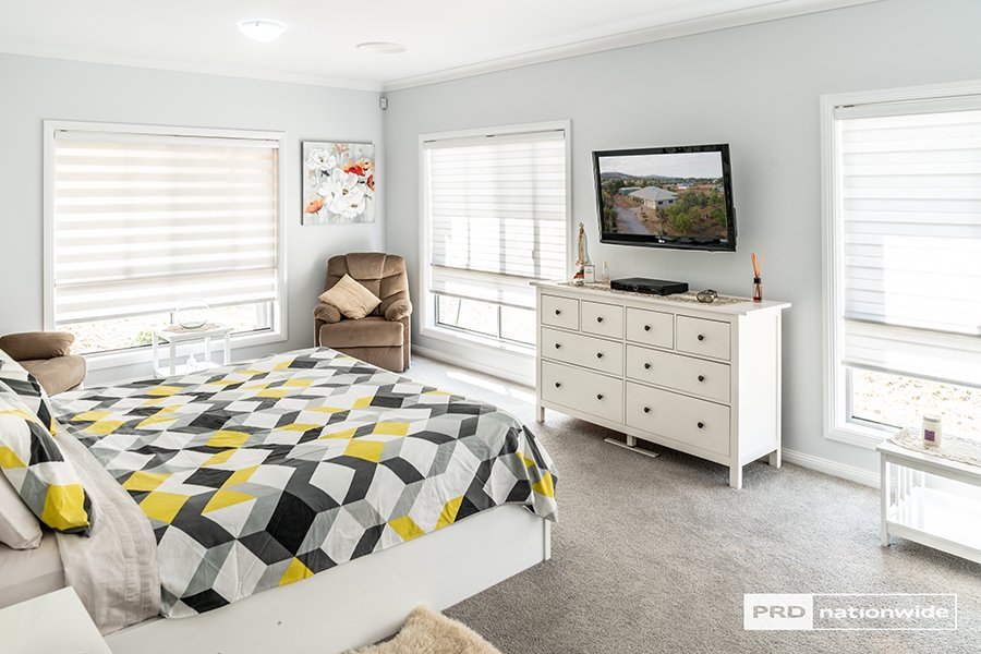 10 Conjola Drive TAMWORTH 20