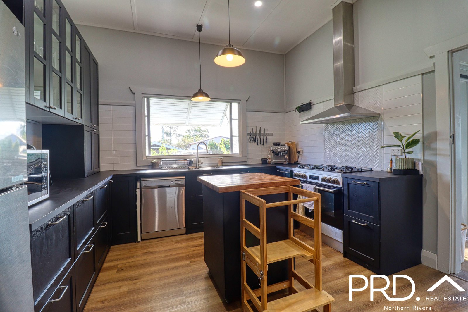 10 Convent Parade CASINO 3