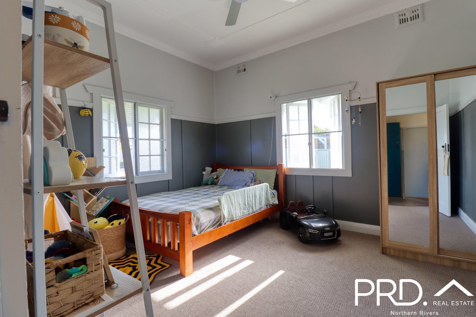 10 Convent Parade CASINO 8