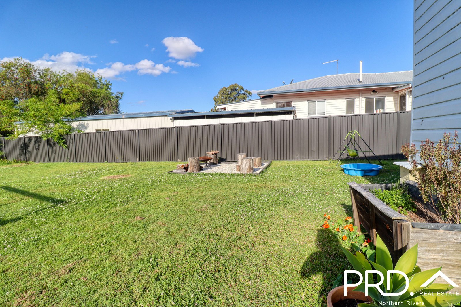 10 Convent Parade CASINO 13