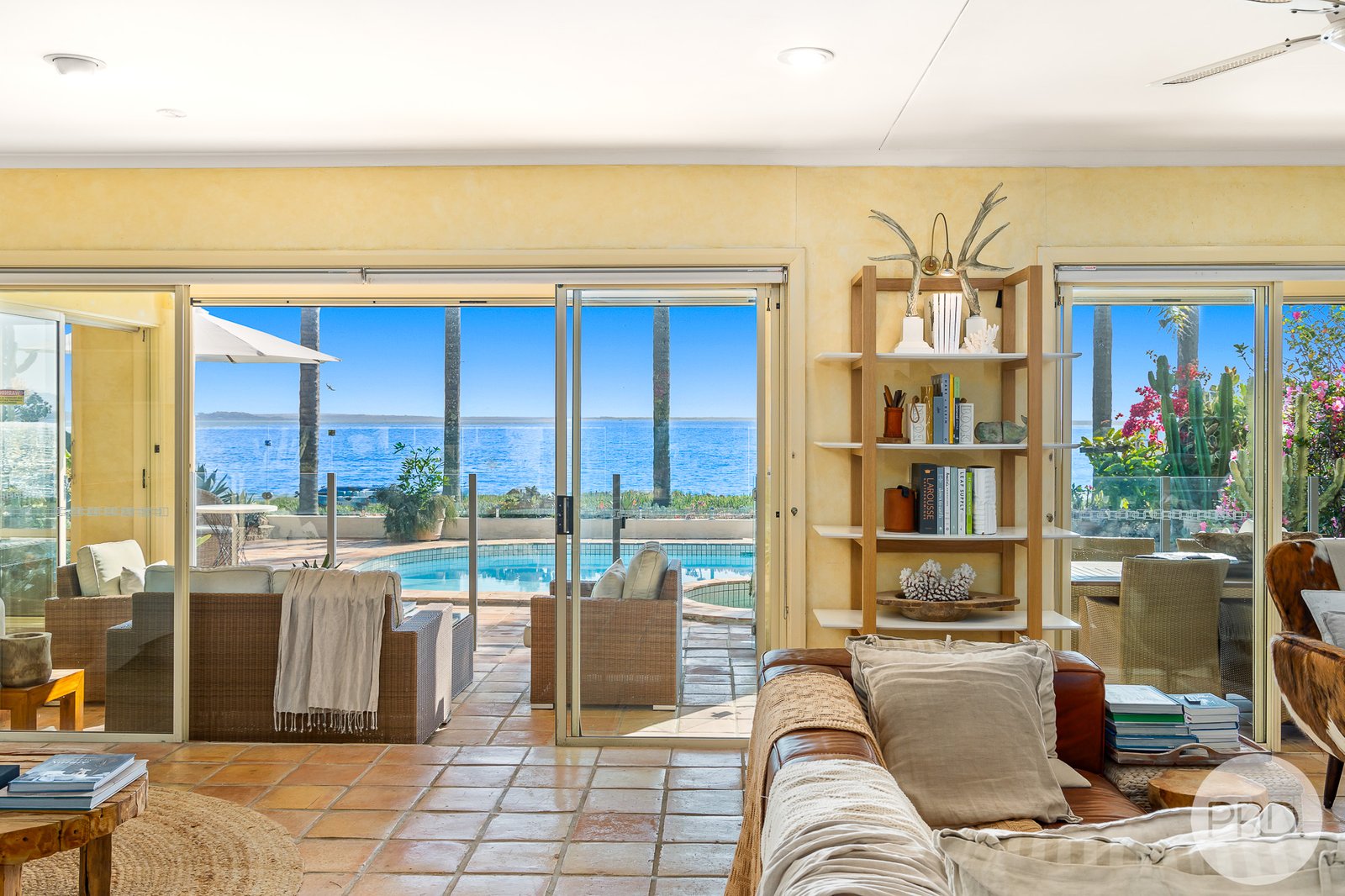 10 Cook Street SALAMANDER BAY 8