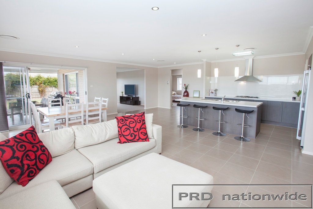 10 Coolabah Street ABERGLASSLYN 12