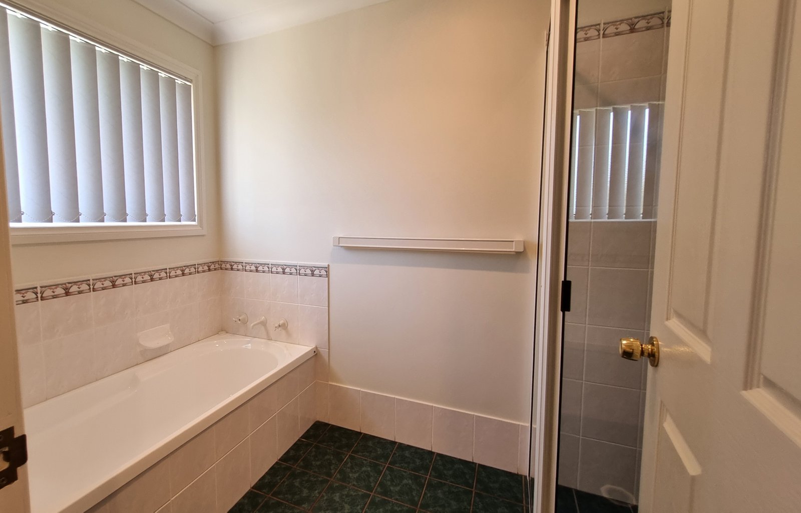 10 Coolamine Crescent TUMUT 7