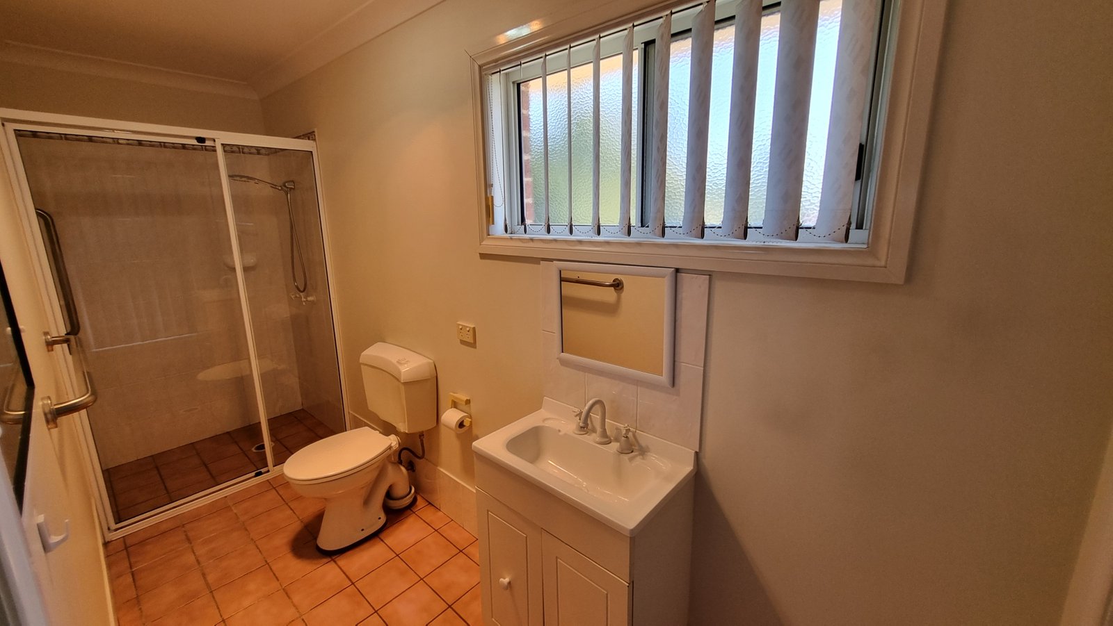 10 Coolamine Crescent TUMUT 9