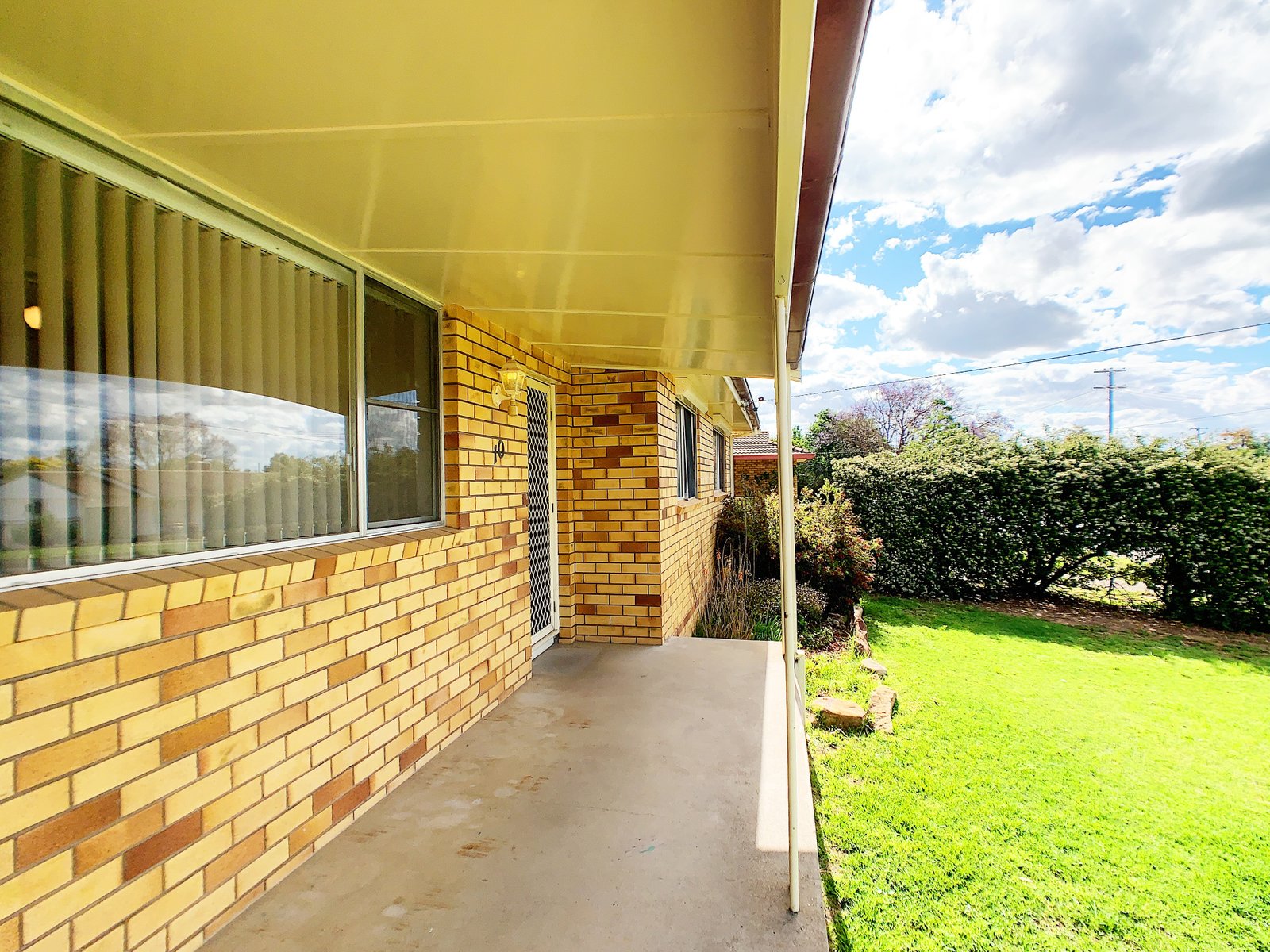 10 Coorong Street TAMWORTH 4