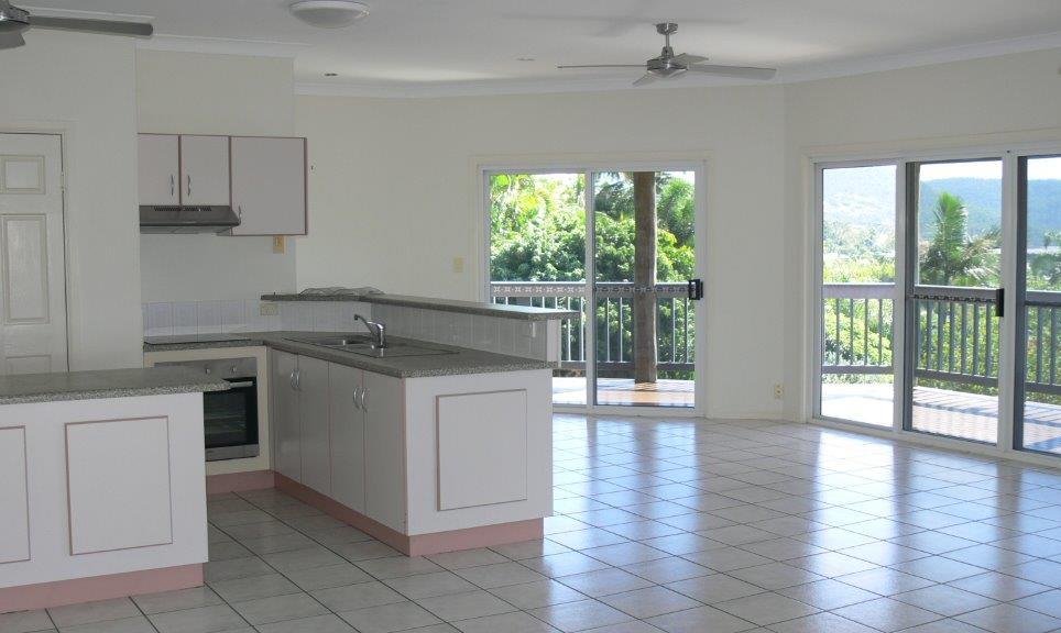 10 Country Road CANNONVALE 3